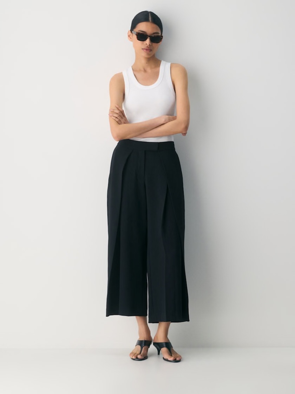 Aritzia Cavetto Barrel Pants- Crepette